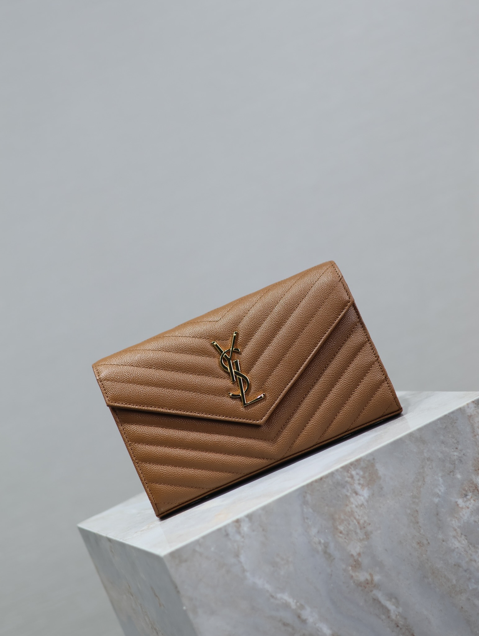 Y51 Cassandra Monogram Classic Chain Wallet in Grained Poudre Leather 22.5 x 14 x 4cm