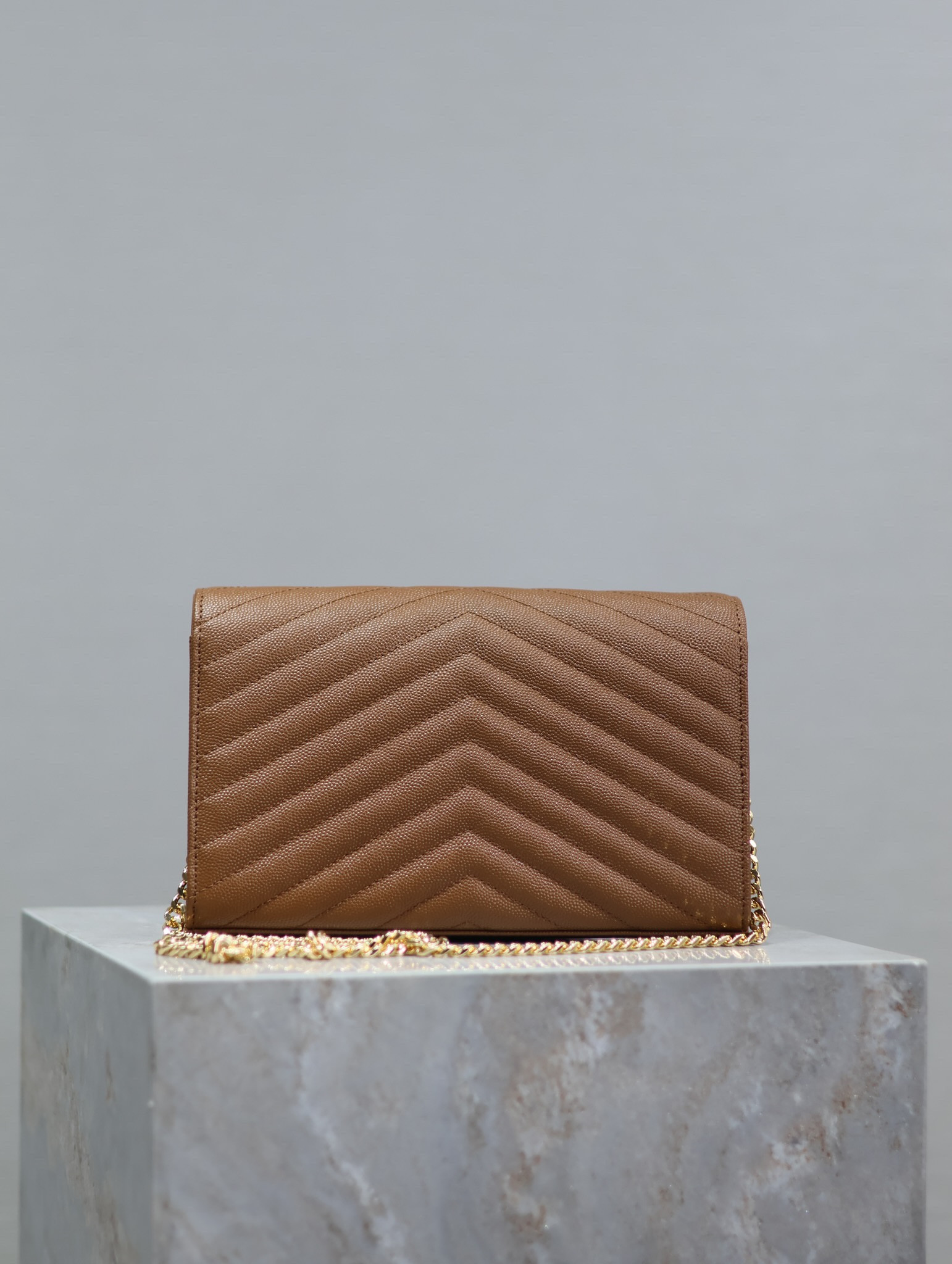 Y51 Cassandra Monogram Classic Chain Wallet in Grained Poudre Leather 22.5 x 14 x 4cm