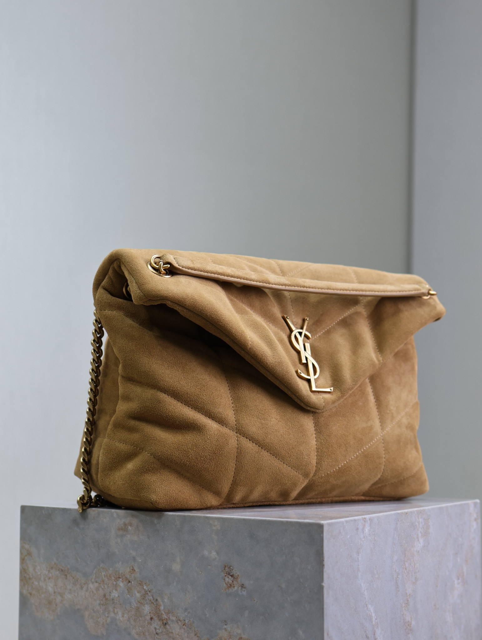 Y51 Loulou  Puffer (Suede)  35x23x13.5cm