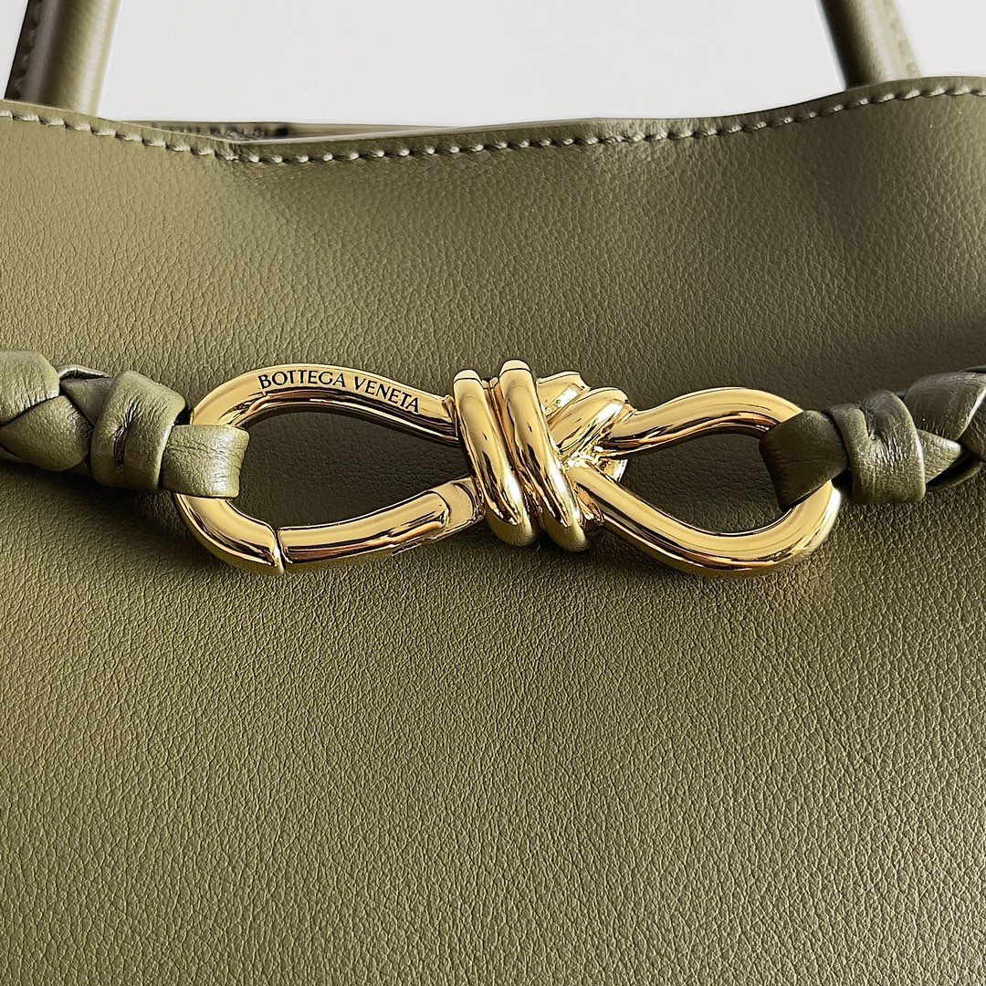 B0tt*ga Ven*ta Medium Andiamo 32x25x11CM