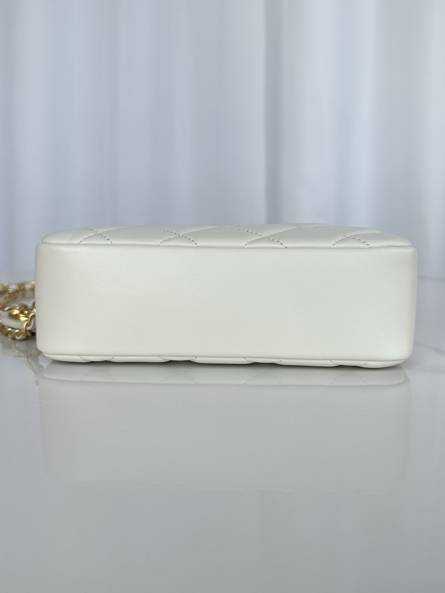 Ch**el Mini Camera Case 12 x 18 x 7cm