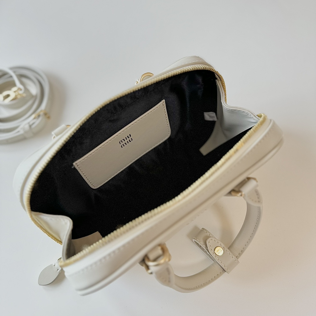 Miu Miu Arcadie leather mini-bag 19X10X5cm