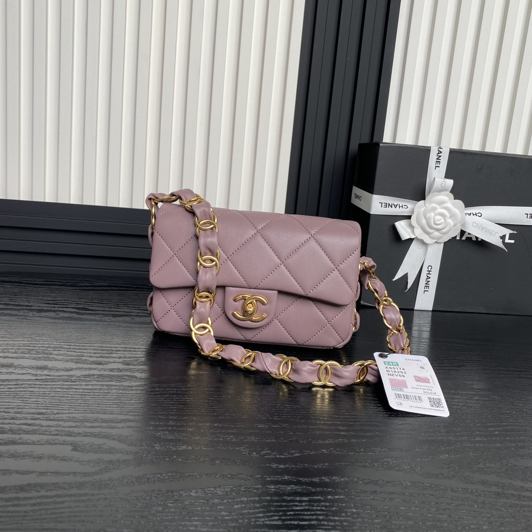Ch**el FALL-WINTER 2024-25 SMALL FLAP BAG 13x21x7cm