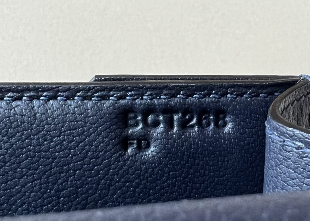 Hermès Kelly Depeches 25x18.5x4.5cm