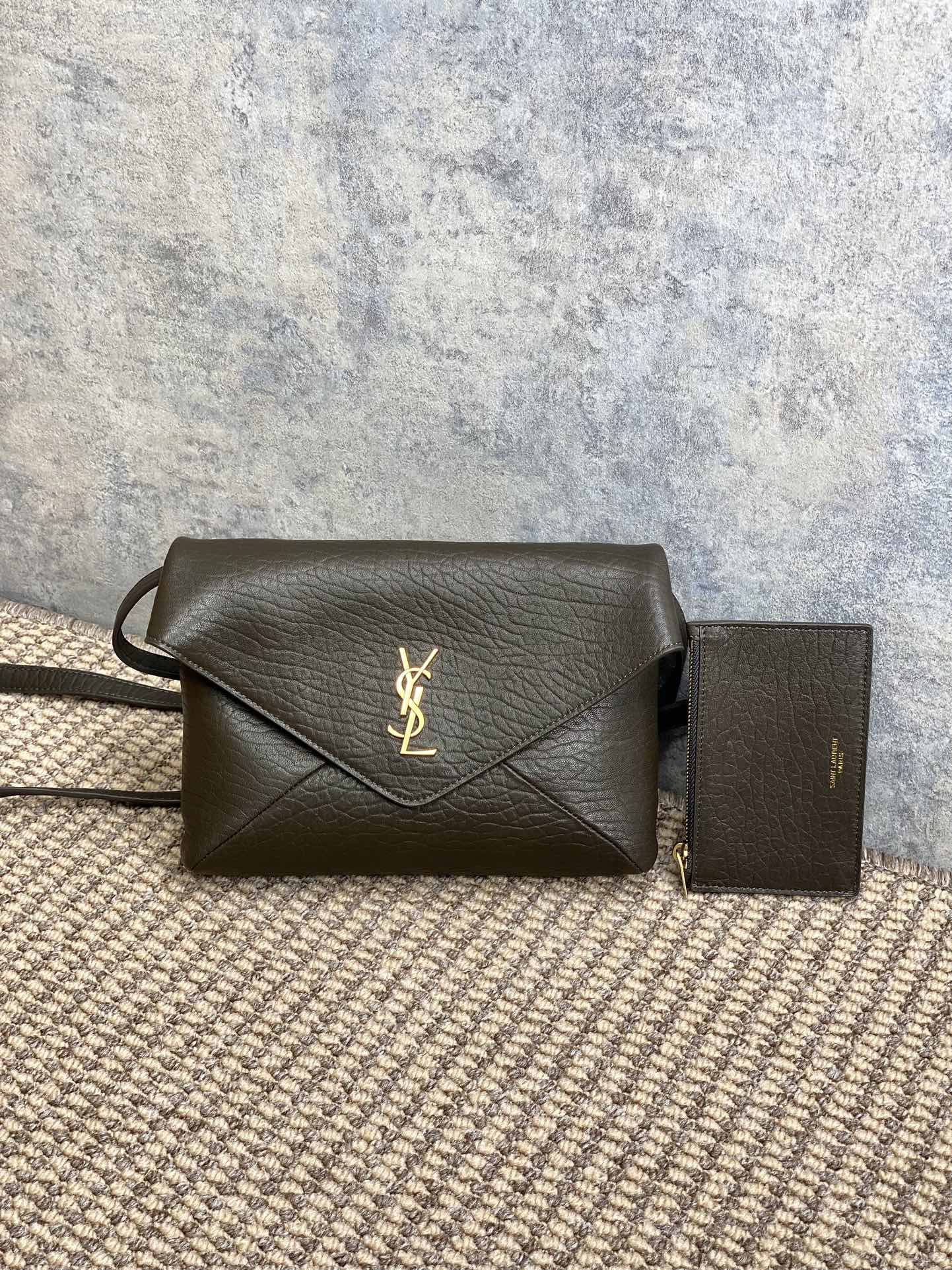 Y51 CASSANDRE envelope messenger in lambskin 23X16.5X6cm