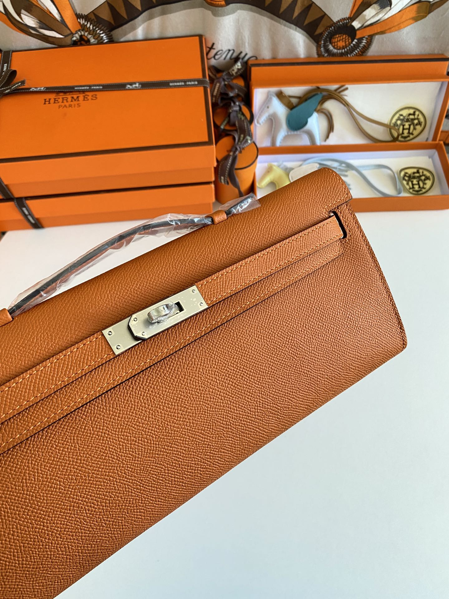 H**me5 Kelly Cut 31cm Epsom Leather