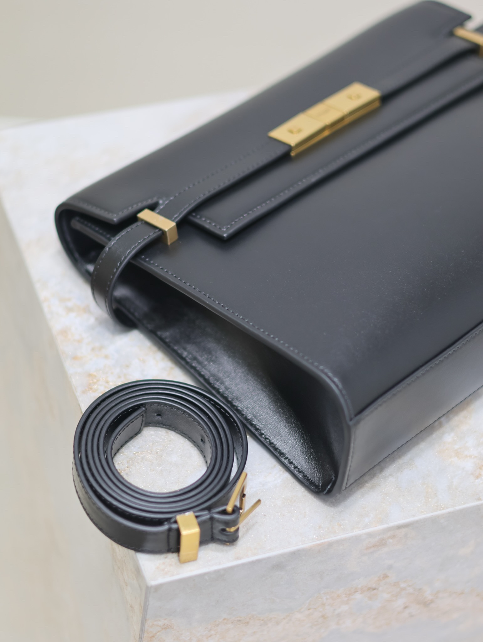 Y51 MEDIUM MANHATTAN in BOX Sa1nt Lau*nt 29x20x7.5cm