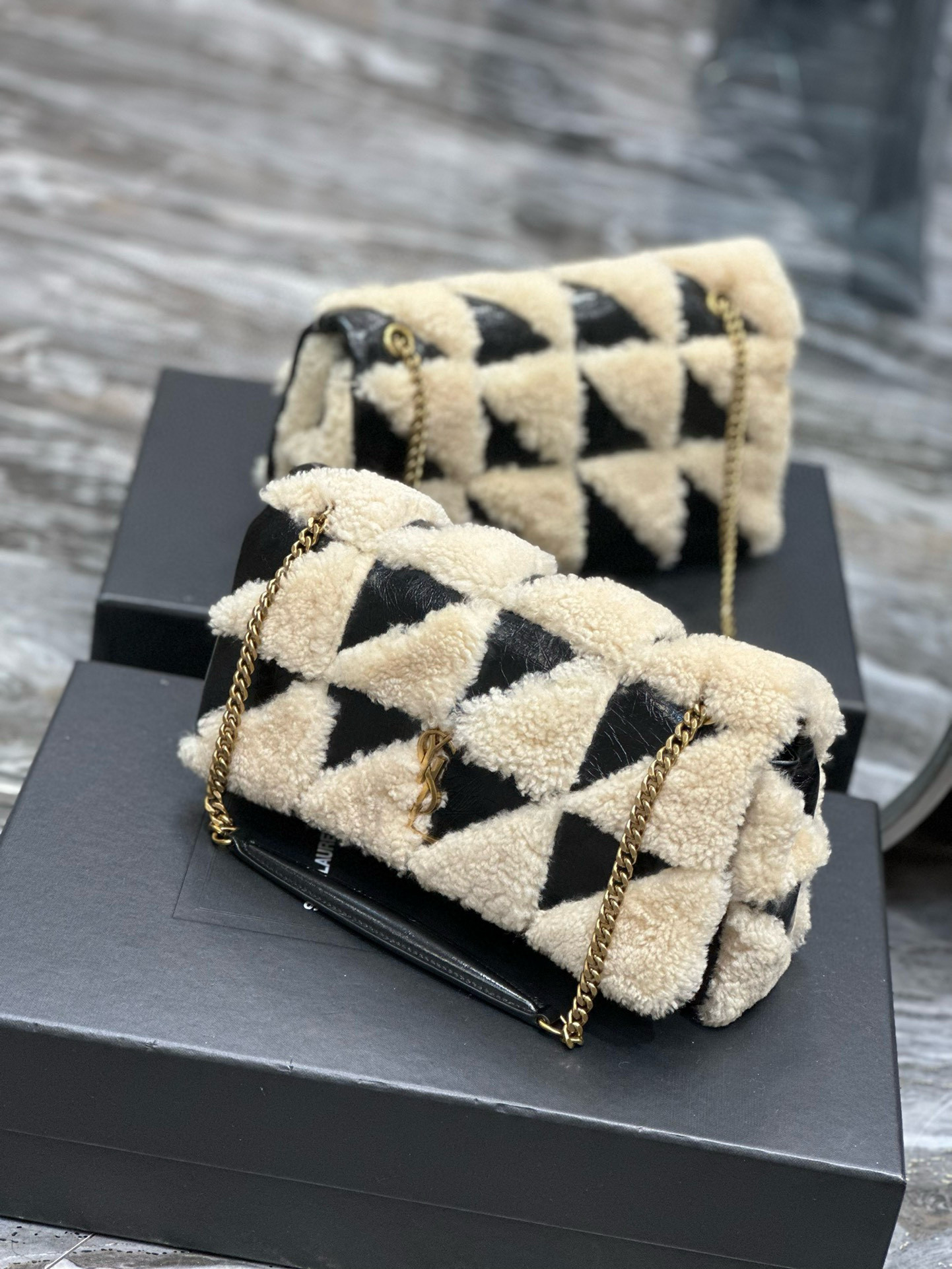 Y51 Jamie Medium 25×15×7.5cm