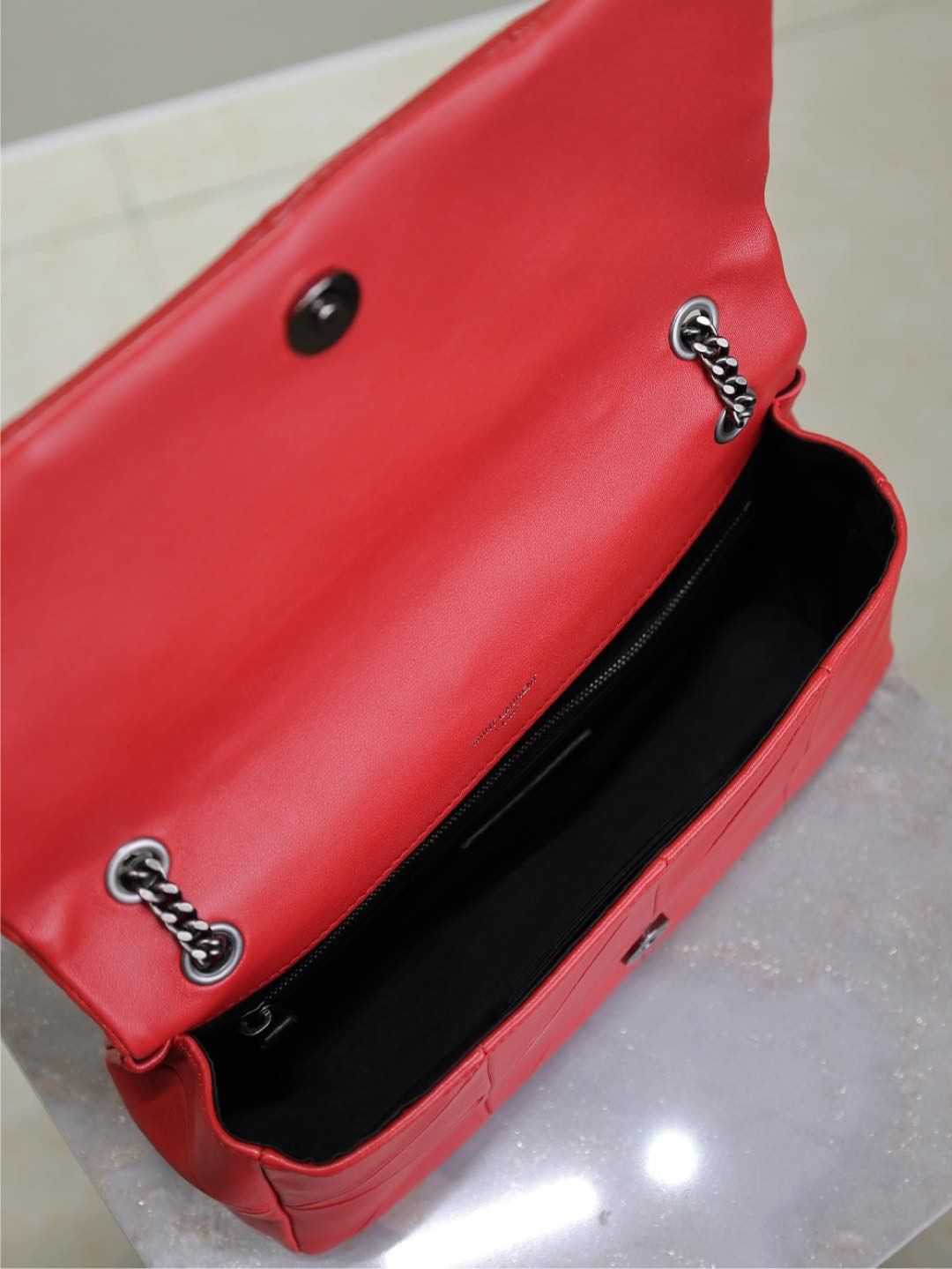 Y51 Jamie Medium 25x15x7.5cm