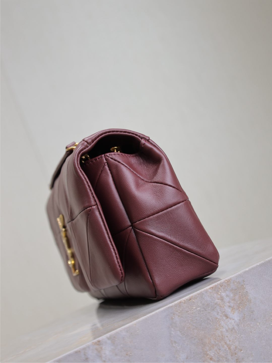 Y51 Jamie Medium 25x15x7.5cm