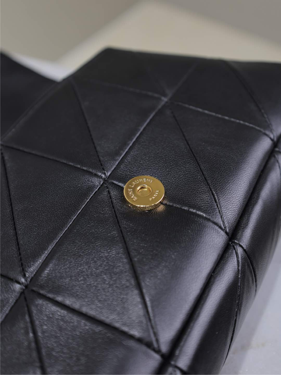 Y51 Jamie Medium  25x15x7.5cm