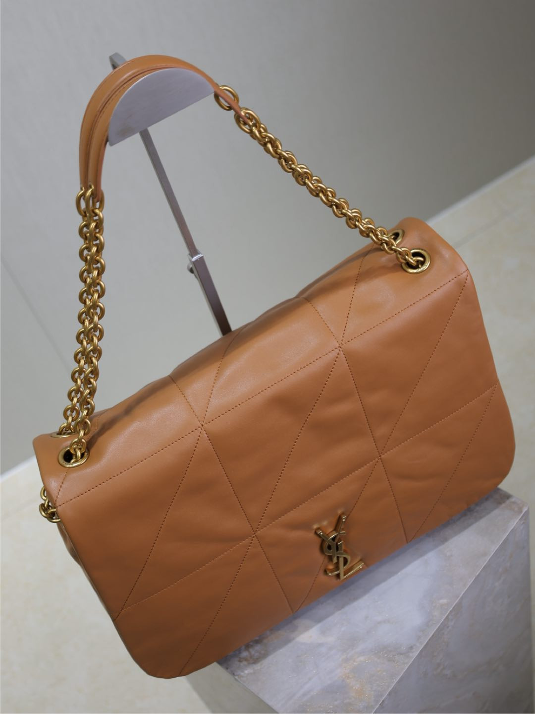 Y51 large jamie 4.3 in lambskin 43x29x9cm