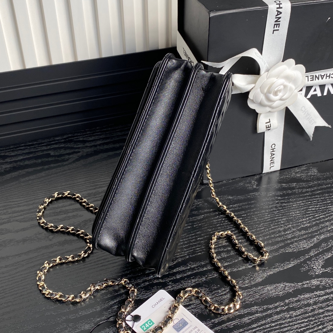 Ch**el 24B trendy cc 18.5x12x4cm