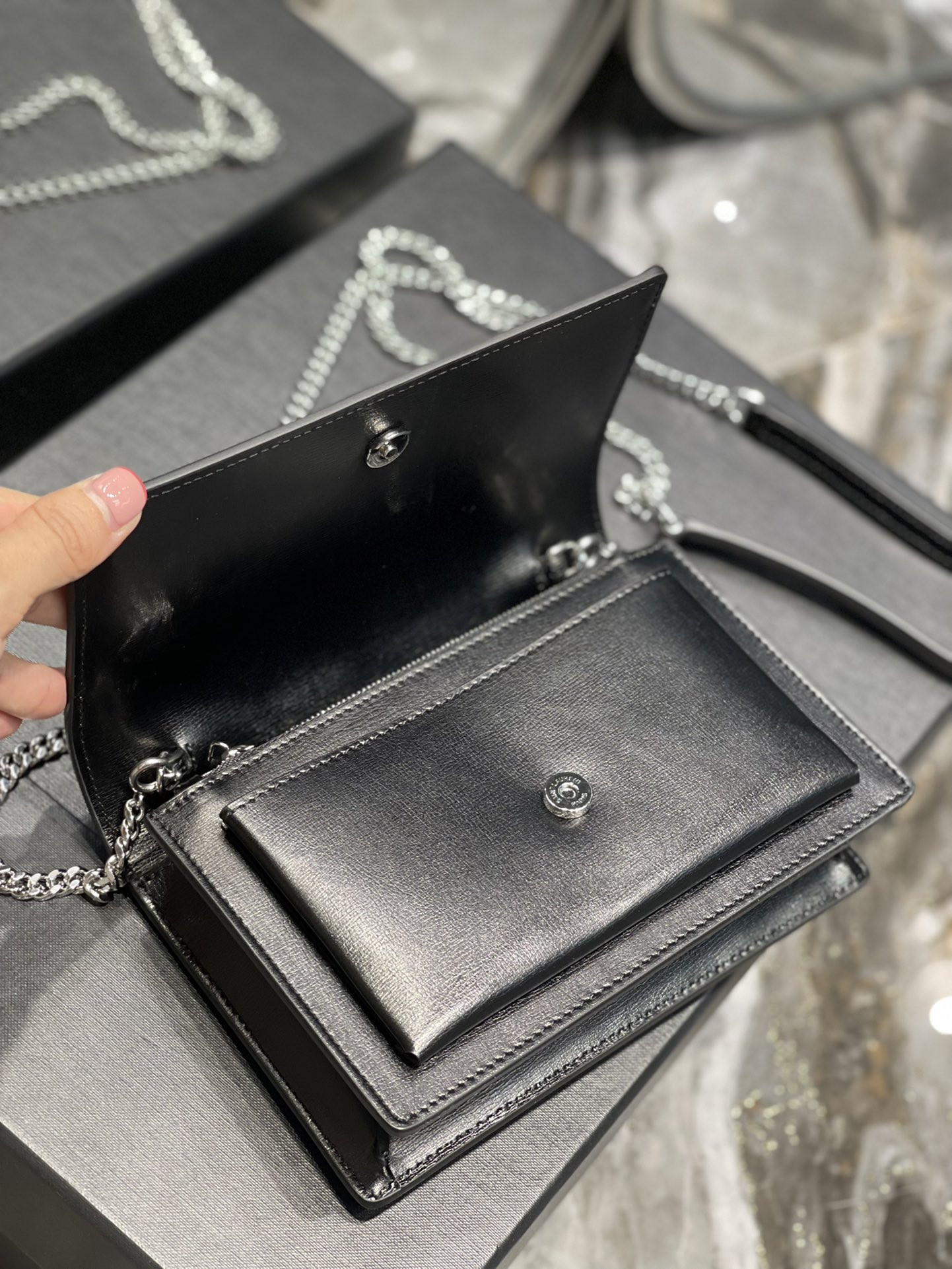 Y51 Sunset Woc 19x14x5.5cm