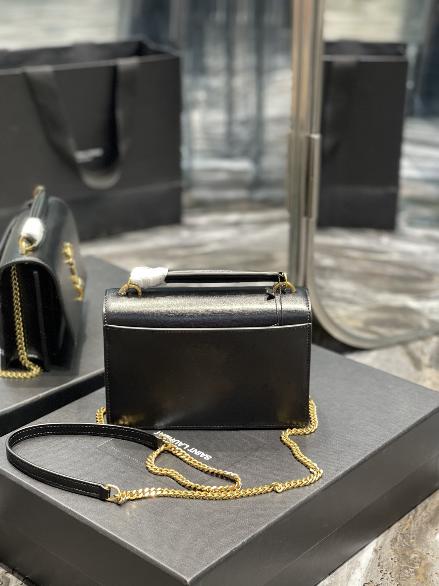 Y51 Sunset Woc 19x14x5.5cm