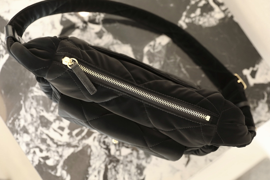 Ch**el Hobo Handbag 20x32x12cm