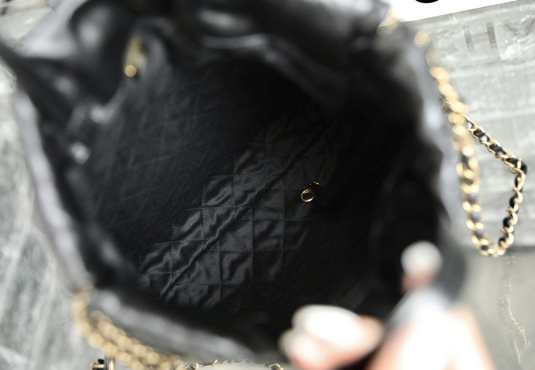 Ch**el 22 Handbag Calfskin 29x34x10.5cm