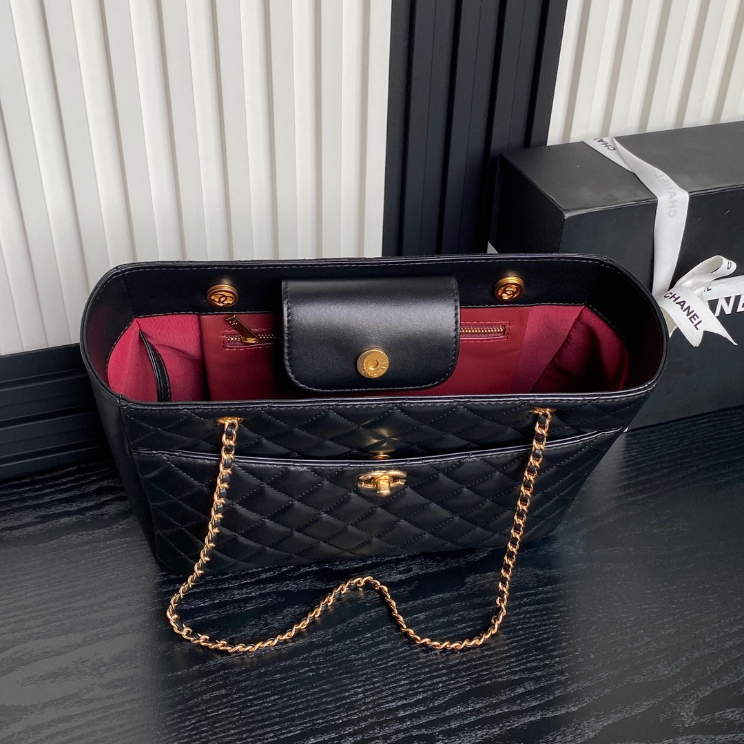 Ch**el Shopping Bag Lambskin 24×32×12cm