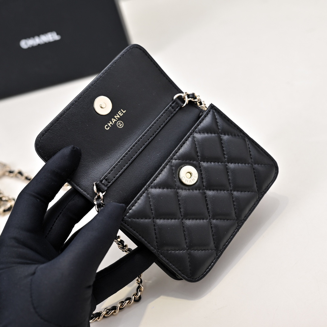 Ch**el Clutch with Chain 9.5x12.5x3.5cm