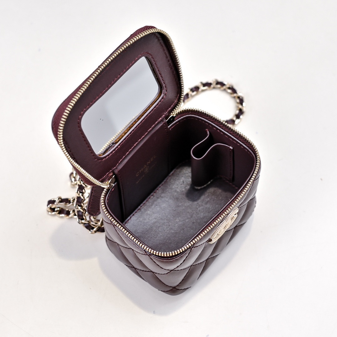 Ch**el Small Vanity with Chain 8.5x11x7cm
