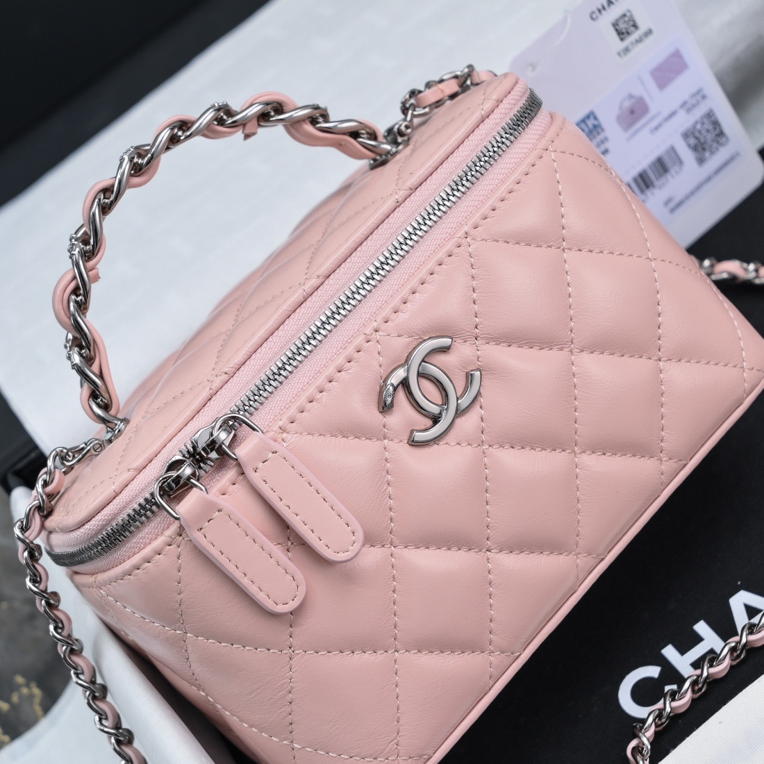 Ch**el Clutch With Chain 17x10x8cm