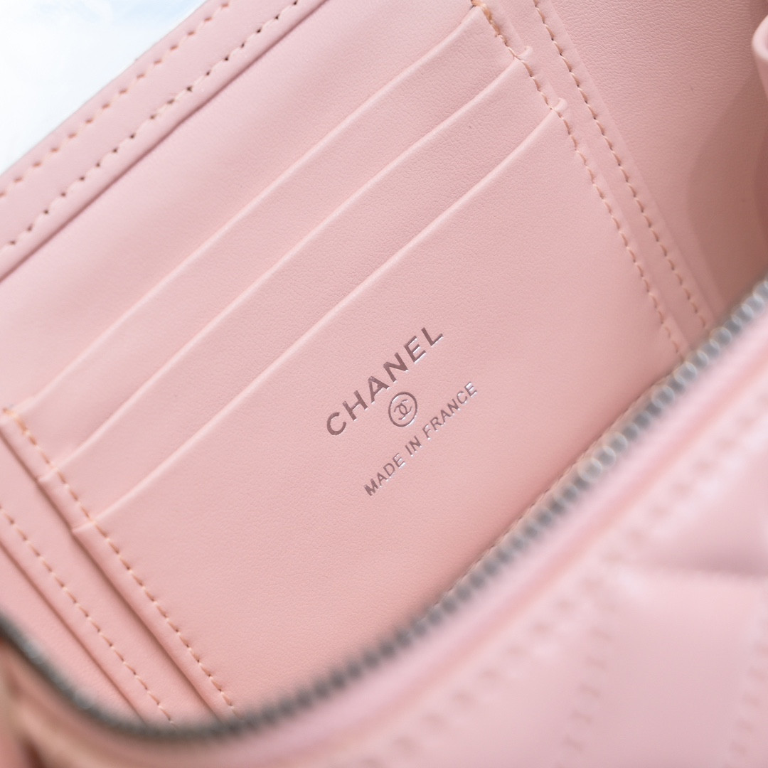 Ch**el Clutch With Chain 17x10x8cm