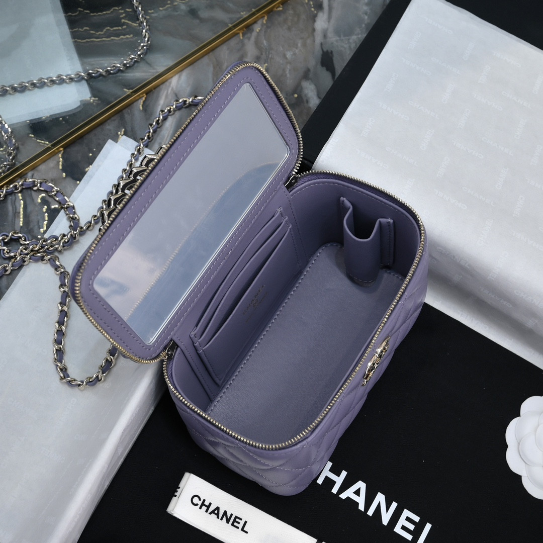 Ch**el Clutch With Chain 10x16x8cm