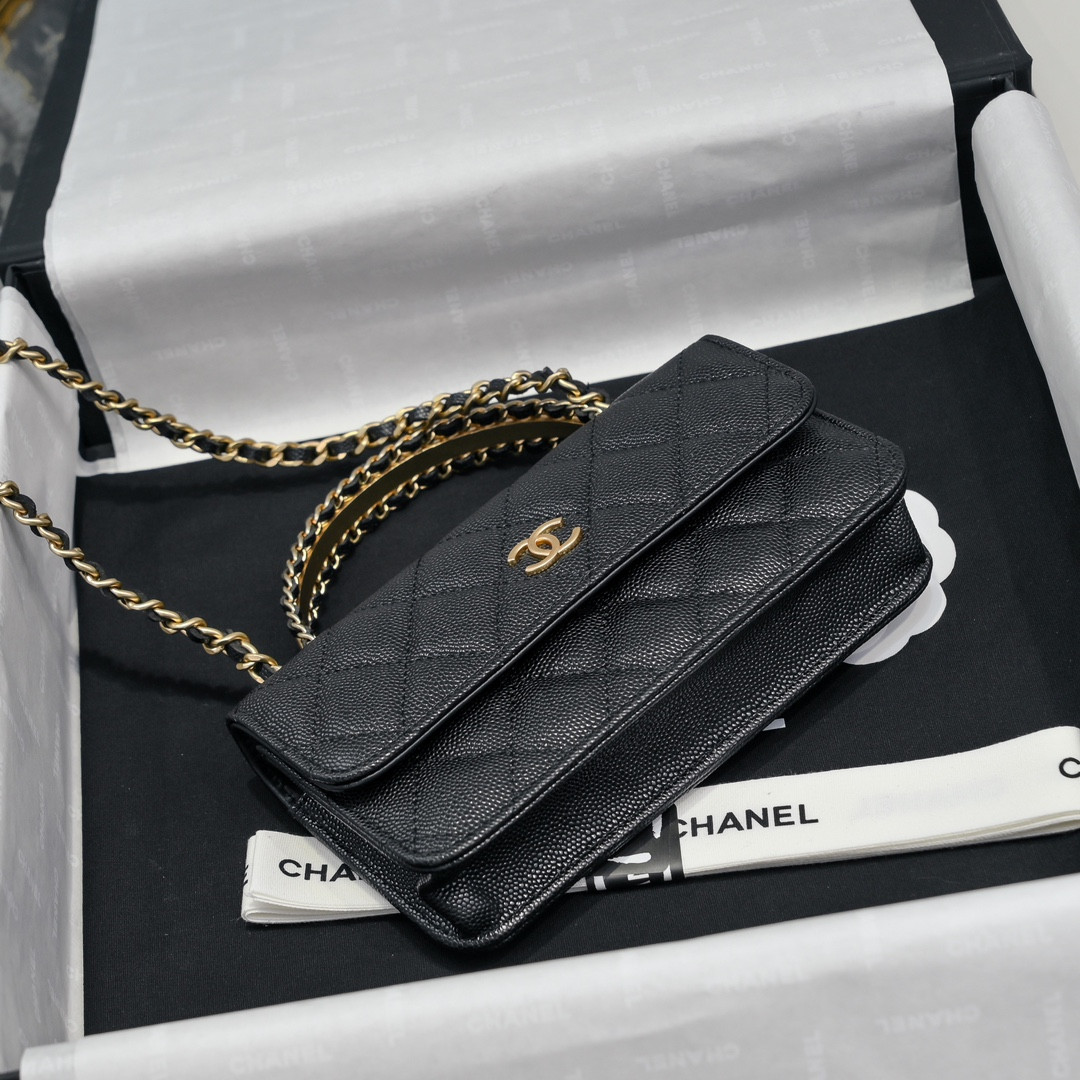 Ch**el woc CLASSIC WALLET ON CHAIN 17cm