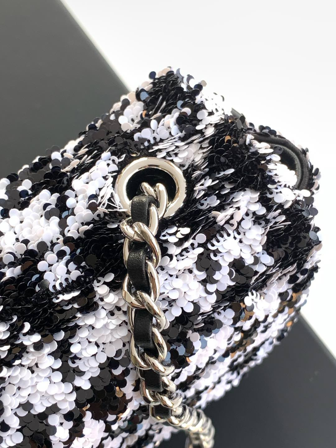 Ch**el  Flap Bag 14x22x7cm