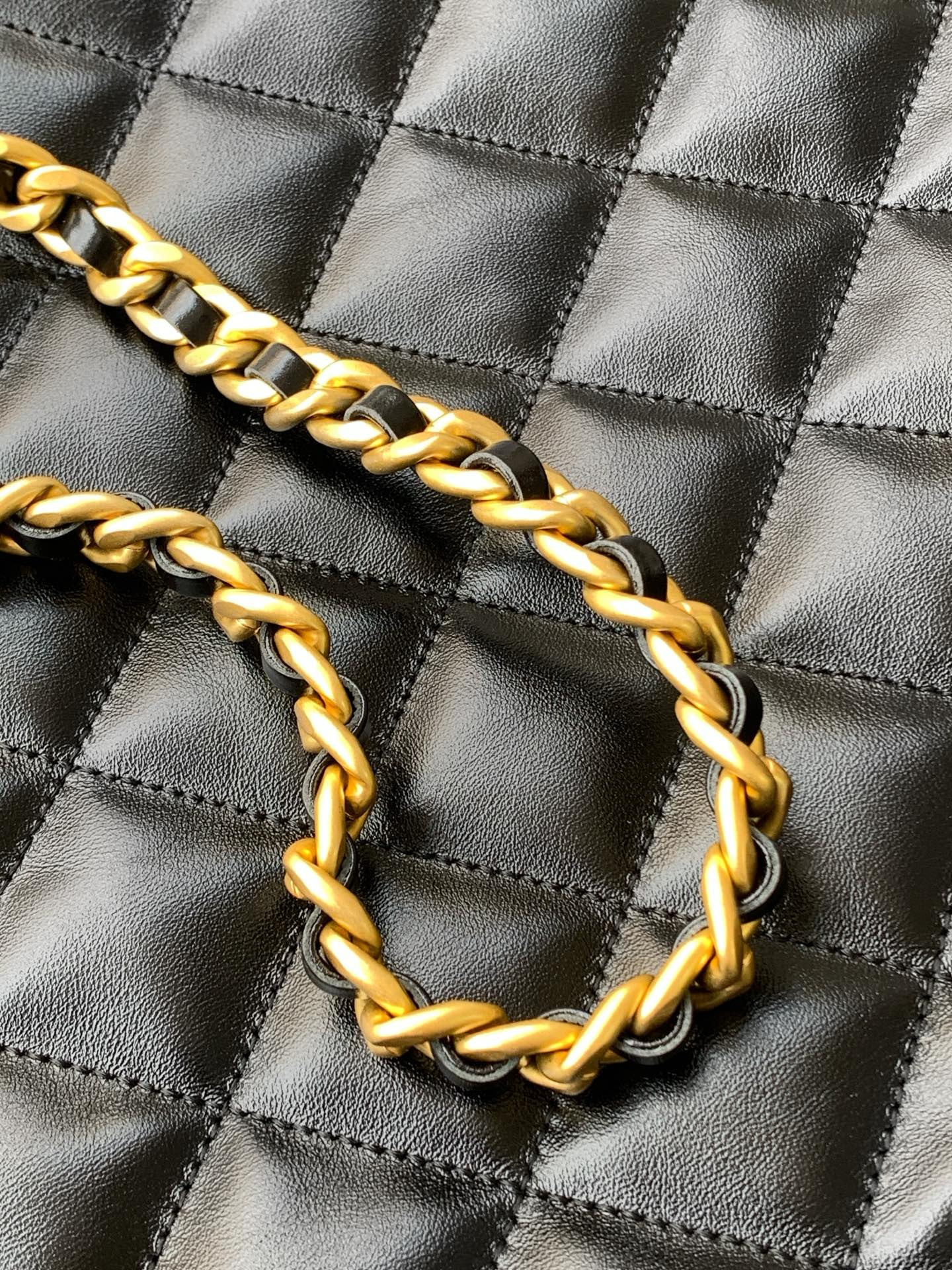 Ch**el shopping bag hobo 26x31x13cm