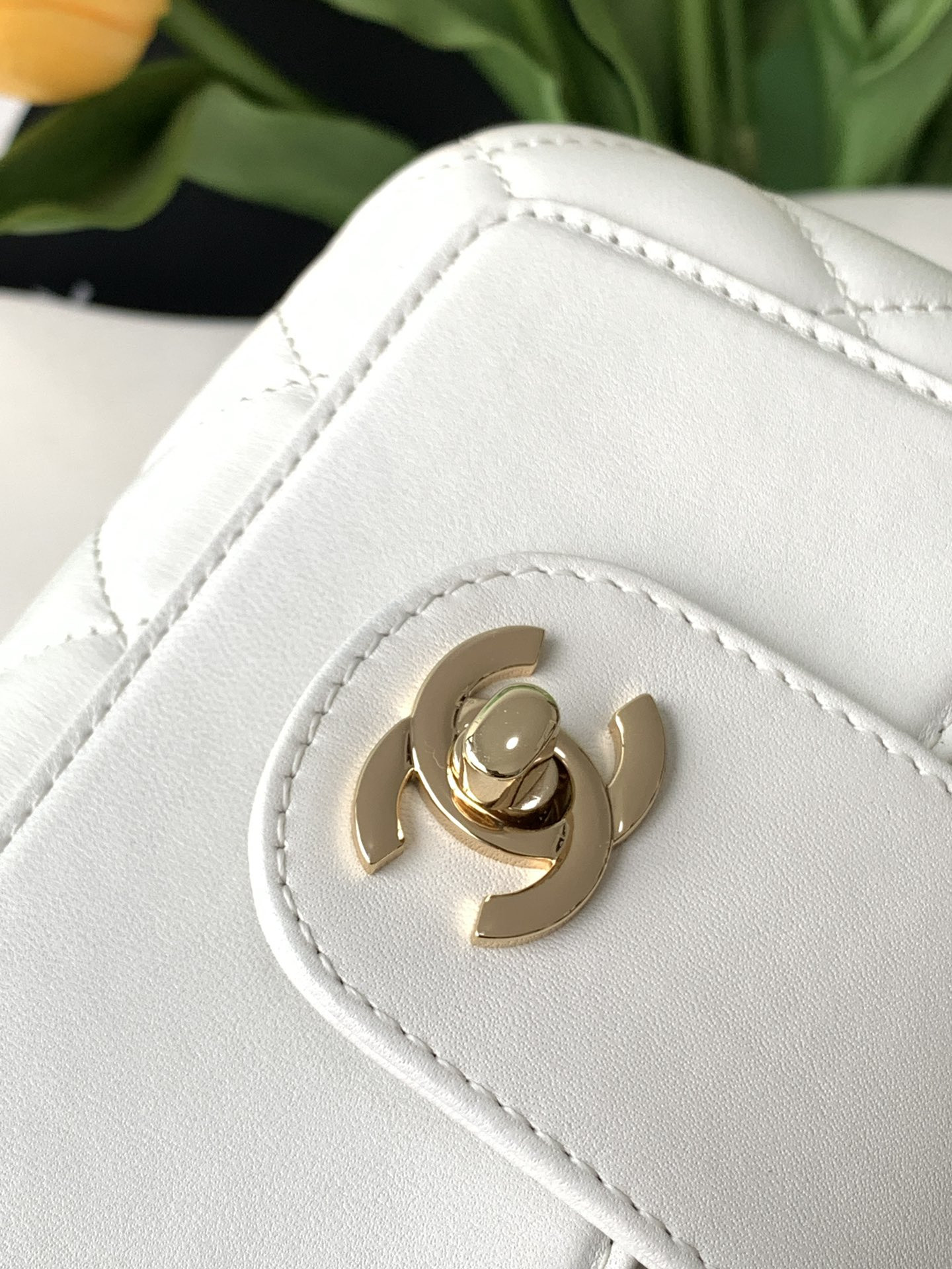 Ch**el Clip Bag 13x18x5cm