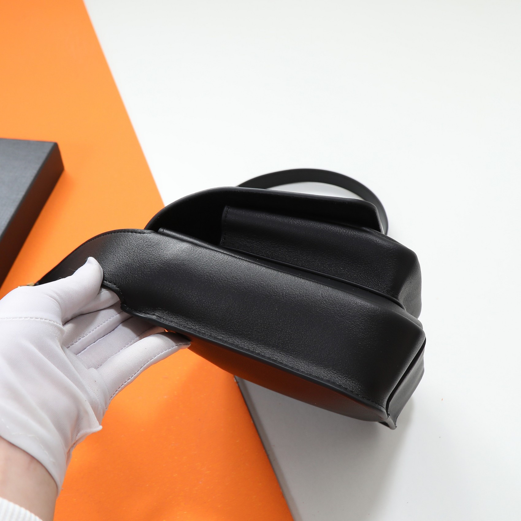 Y51 niki satchel in leather 21.5x16x9cm