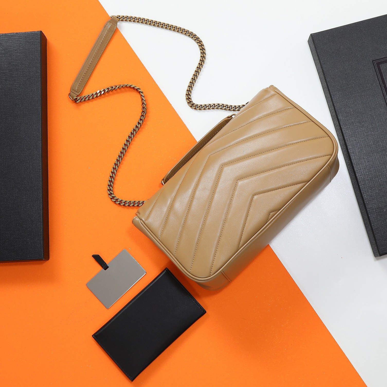 Y51 LOULOU medium in MATELASSÉ lambskin 29x17x8cm