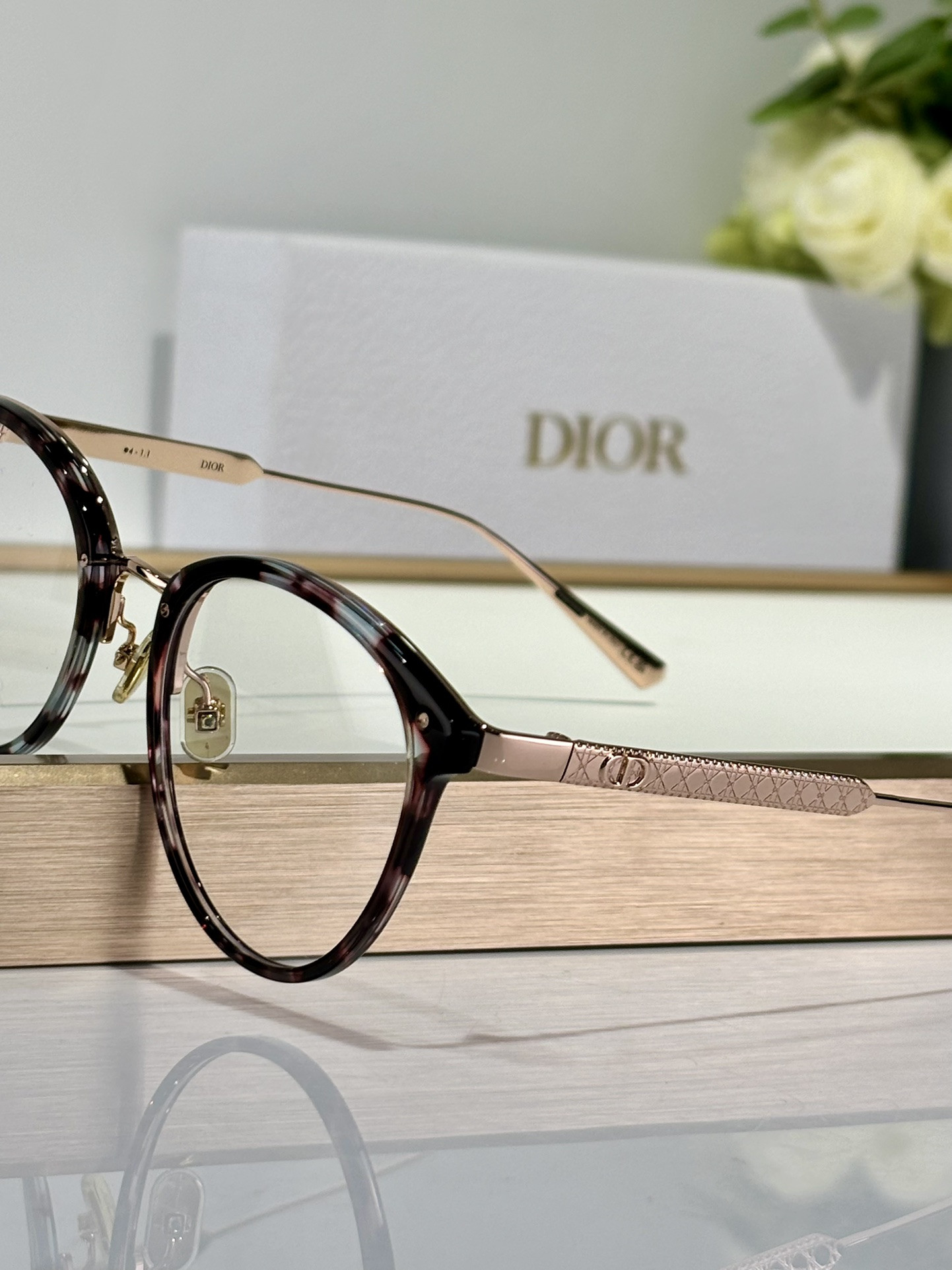 D10r Glasses Mini CD A6L 51-20-145