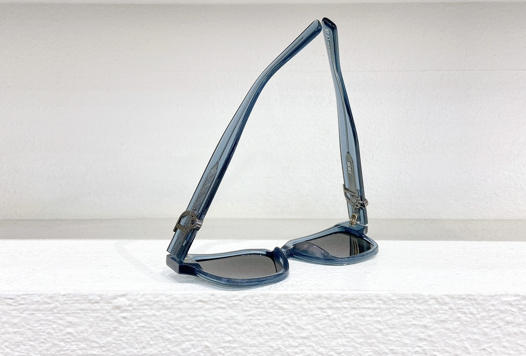 D10r Glasses Oblique S1F 53-19-145