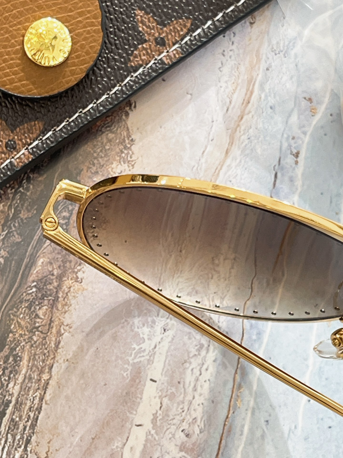 LV Glasses Z1507U