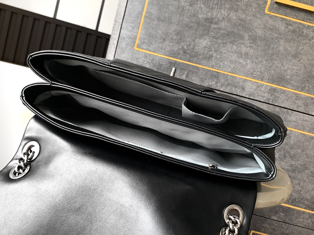 Ch**el Crossbody Bag 26x34x7.5cm