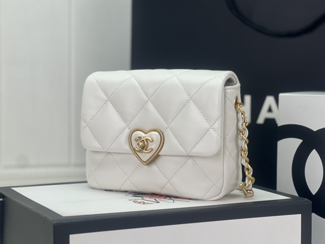 Ch**el FLAP HANDBAG CF 18x13.5x5.5cm