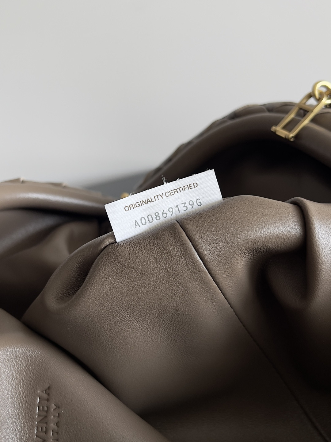 B0tt*ga Ven*ta  LAUREN  CLUTCH Andiamo Parachute  31x16.5x11cm