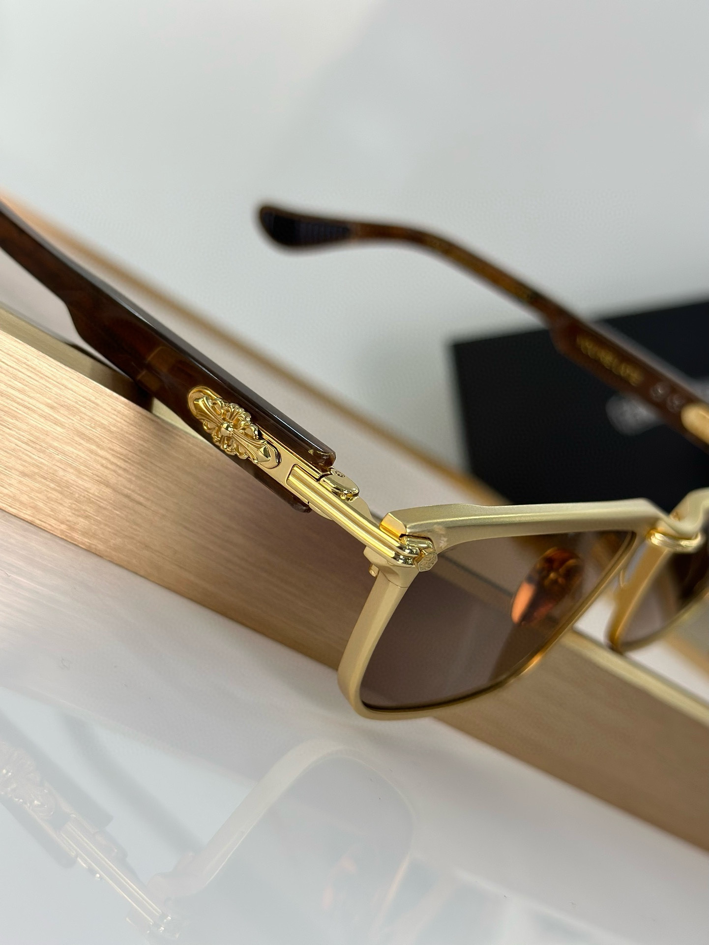 Ch*0me He**ts Glasses ss24 56-18-146