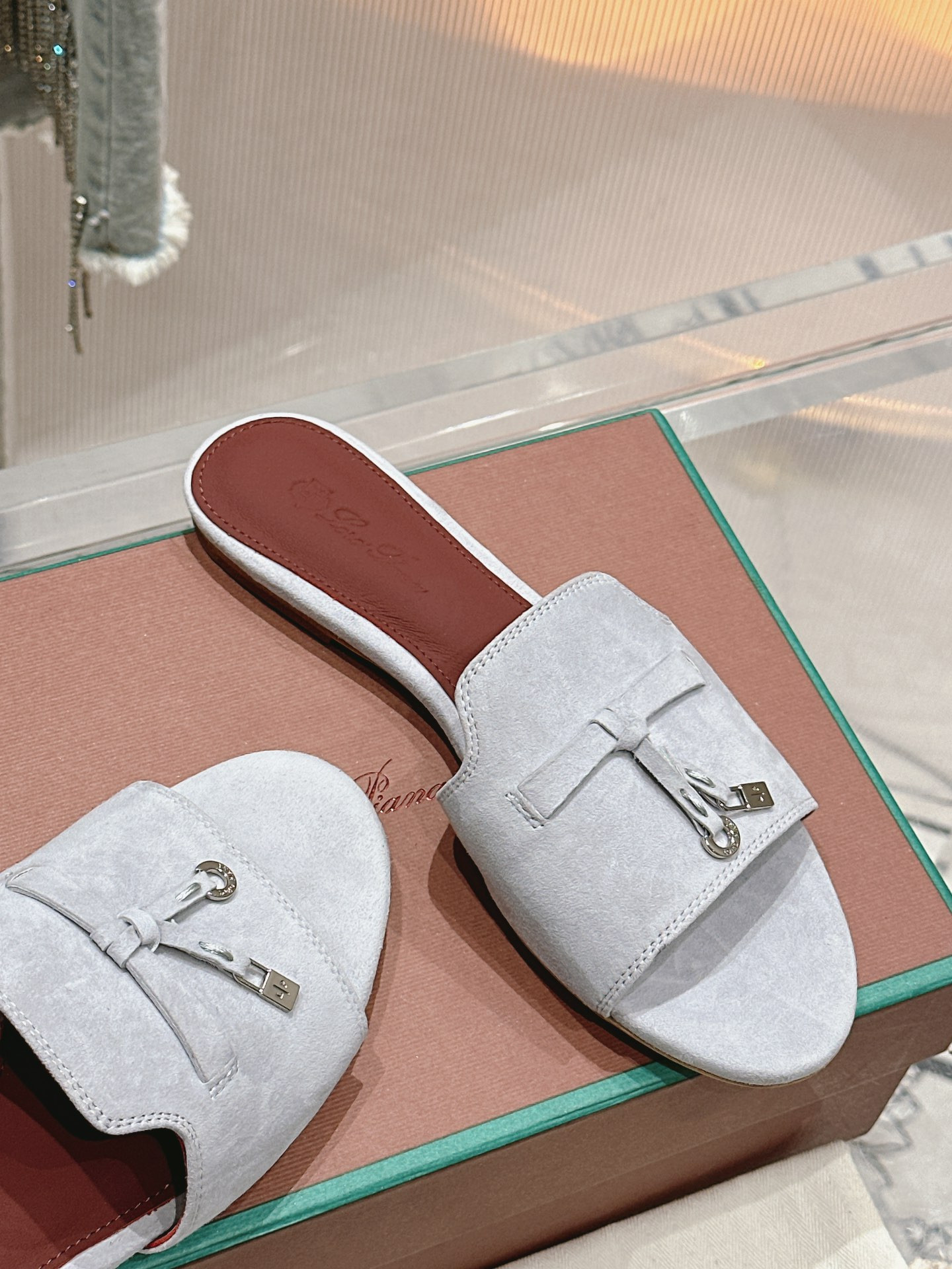 UA L0r0 P1ana Summer Charms Sandal