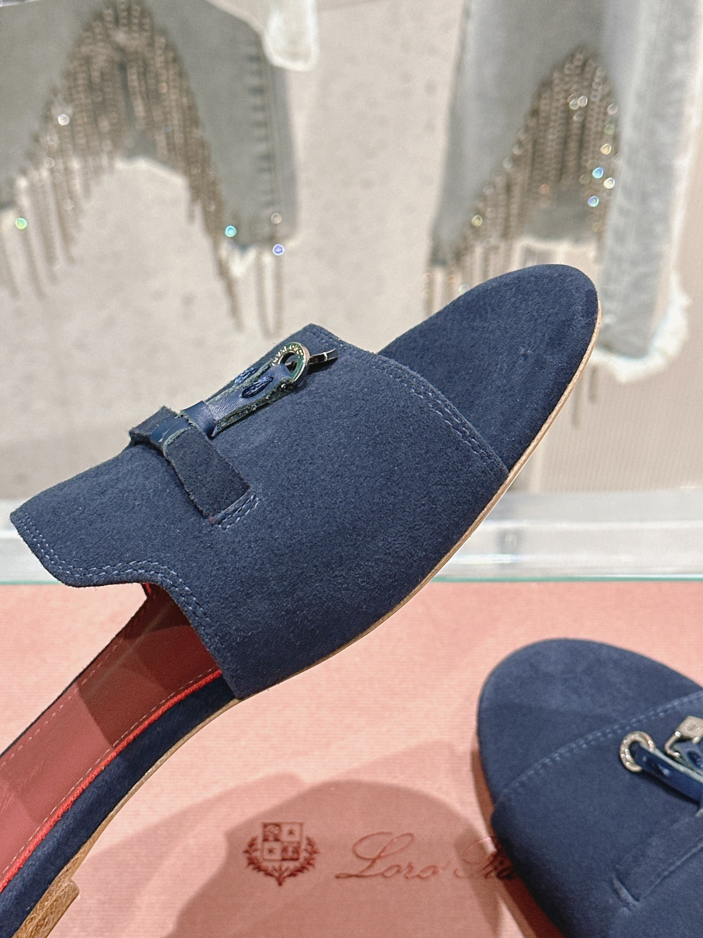 UA L0r0 P1ana Summer Charms Sandal