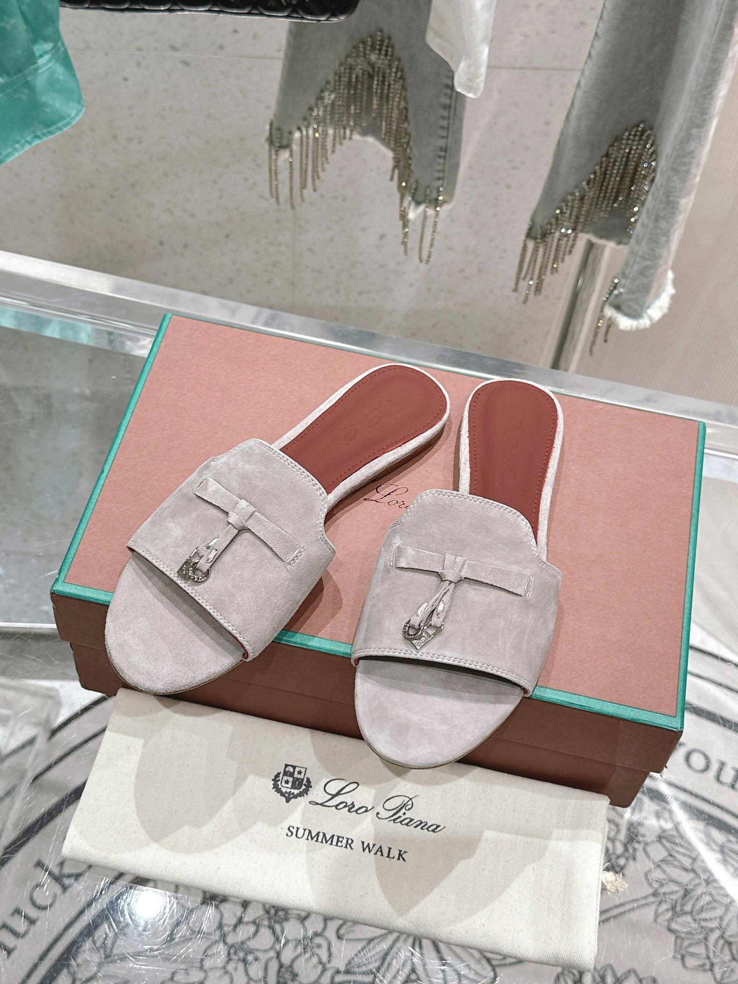 UA L0r0 P1ana Summer Charms Sandal