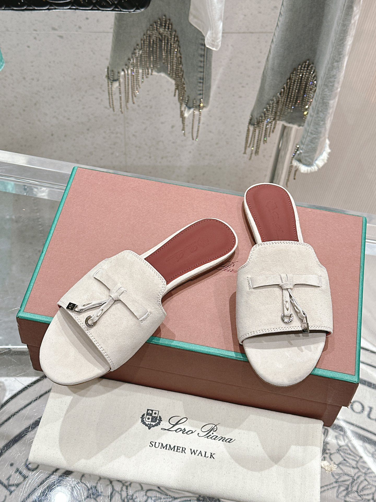UA L0r0 P1ana Summer Charms Sandal