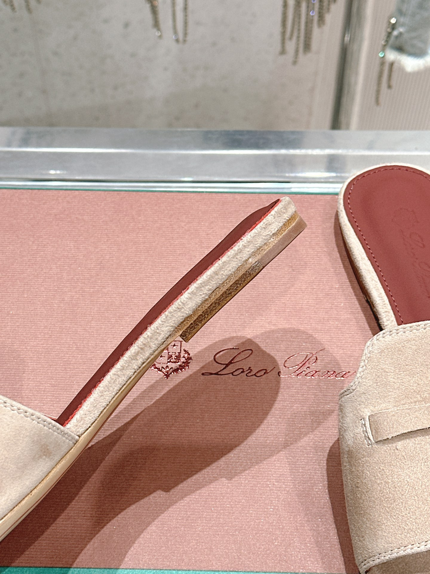 UA L0r0 P1ana Summer Charms Sandal