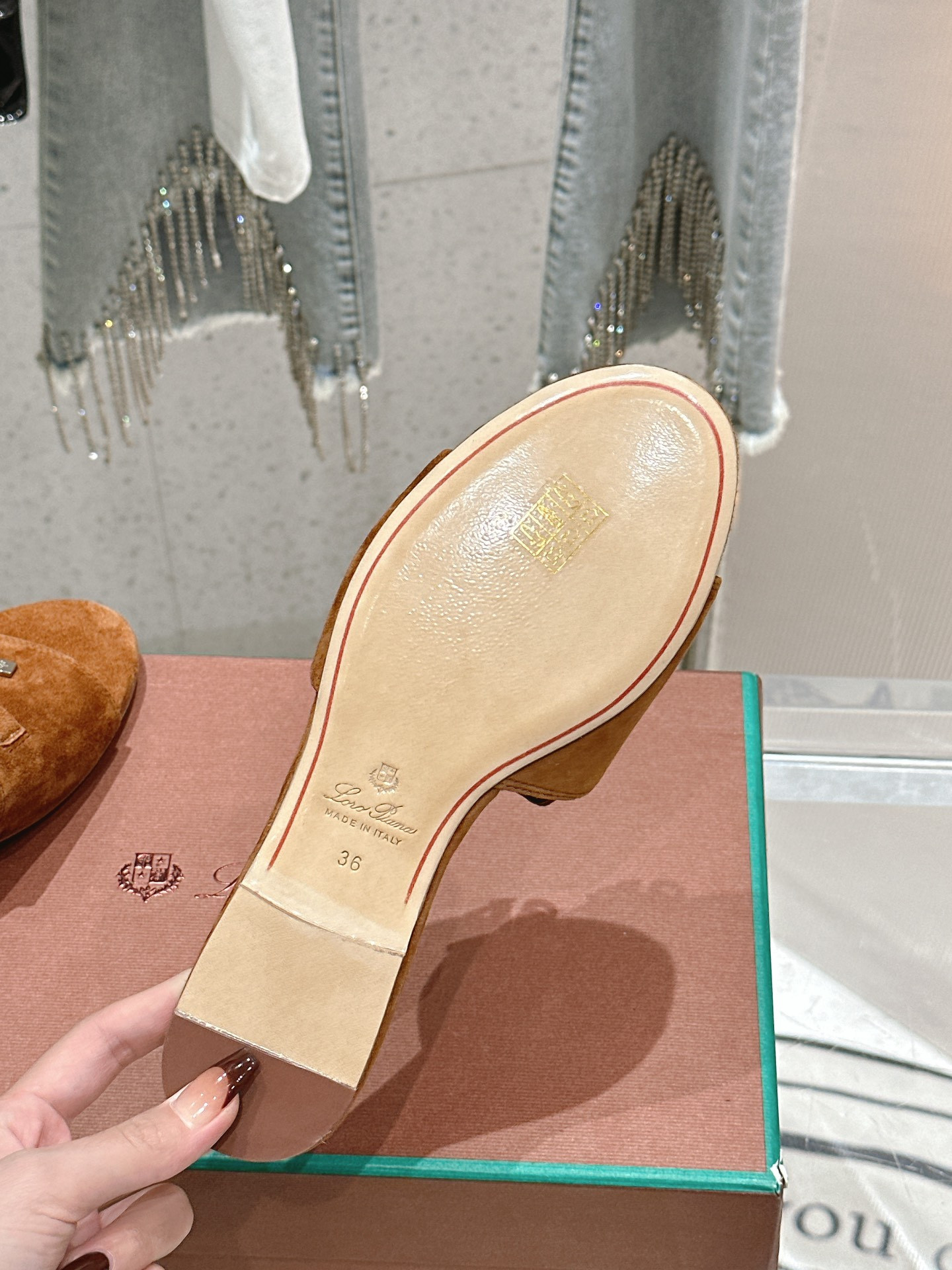 UA L0r0 P1ana Summer Charms Sandal