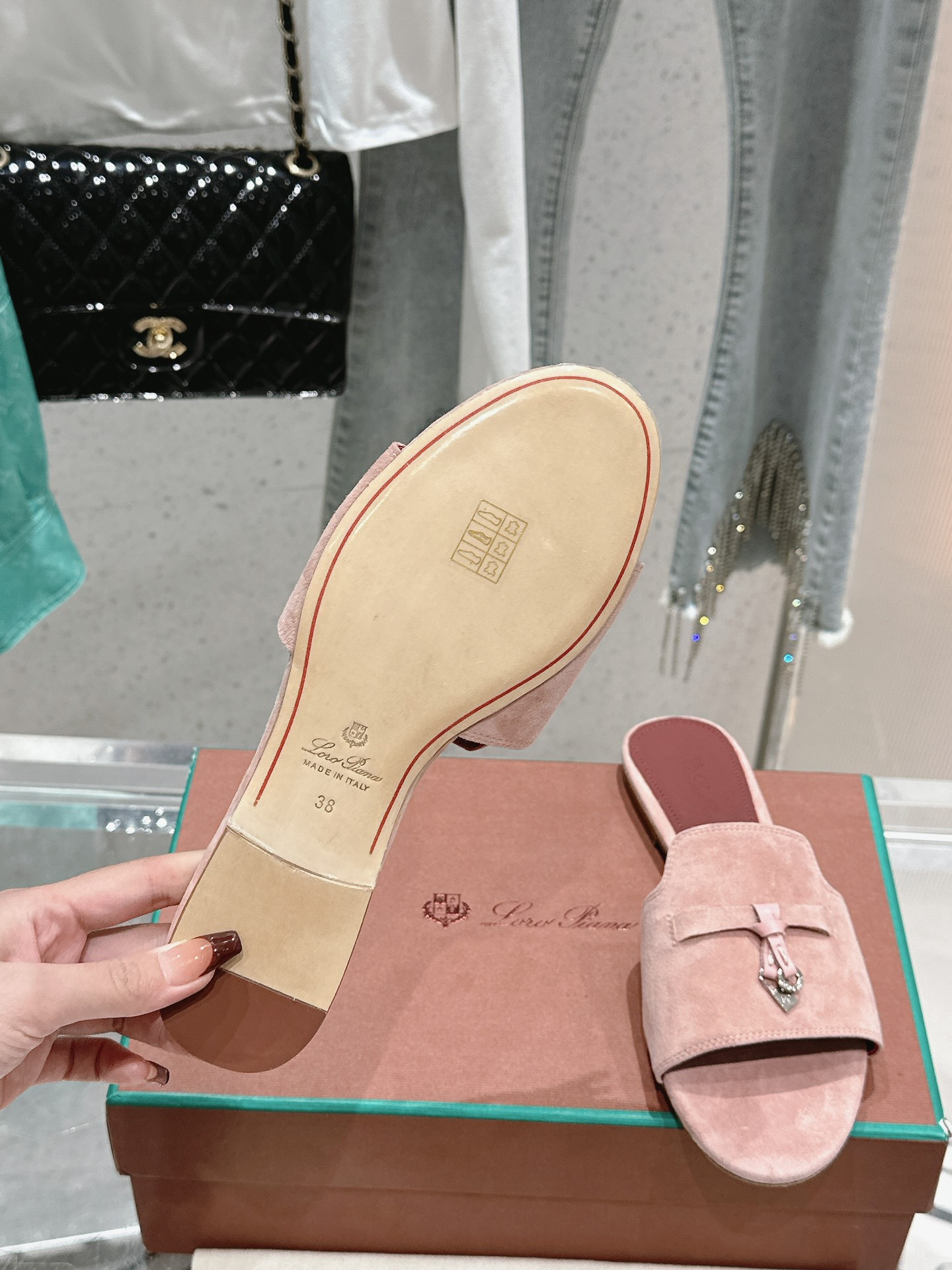 UA L0r0 P1ana Summer Charms Sandal