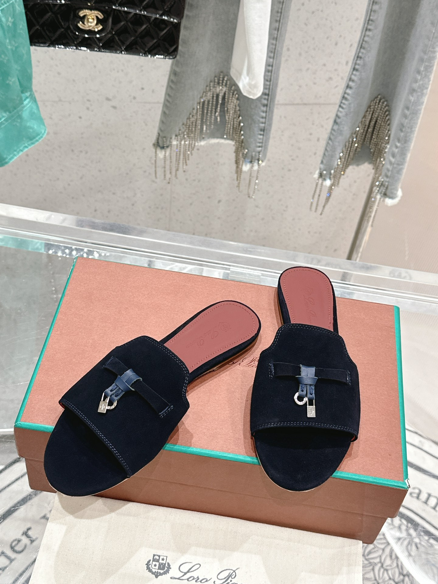UA L0r0 P1ana Summer Charms Sandal