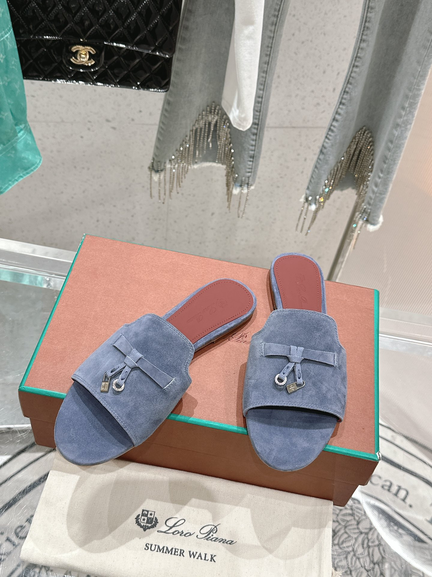 UA L0r0 P1ana Summer Charms Sandal