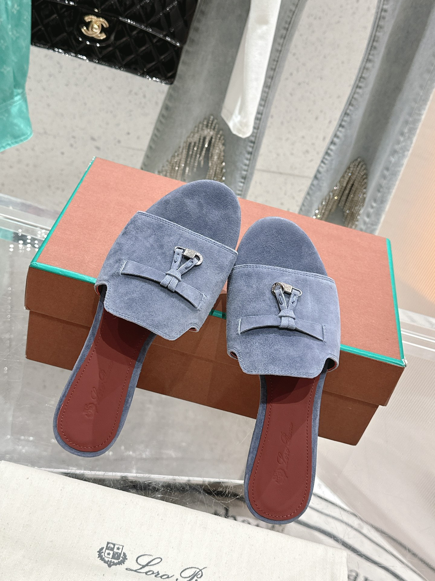 UA L0r0 P1ana Summer Charms Sandal